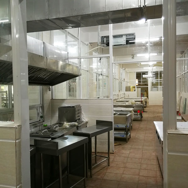 城南雙語學校食堂配餐廳施工現場