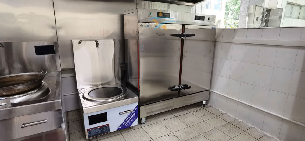 科視光學食堂廚房低湯爐